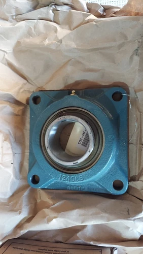 New Dodge 123750 F4B-SCAH-207 Flange Mounted Bearing 2 7/16"