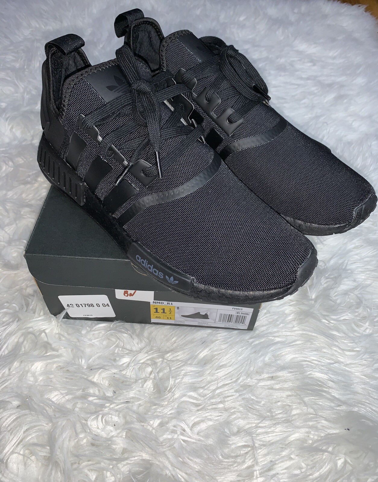 adidas nmd r1 fv9015