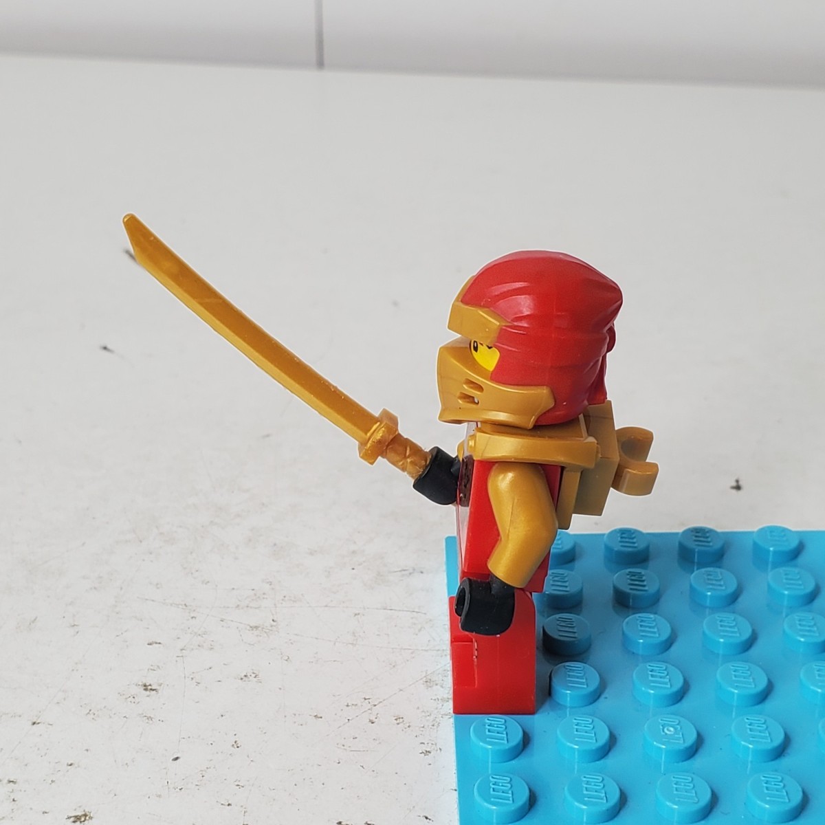LEGO Ninjago Kai ZX Minifigure NJO0605 Red Ninja Armor Sword Gold