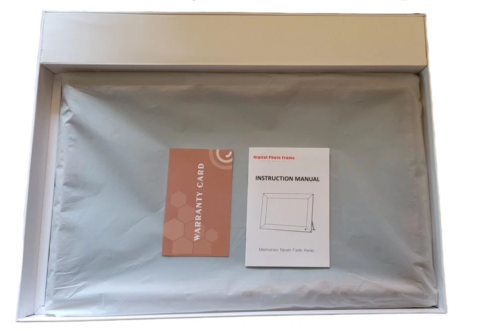 FRAMEO 16 Inch Extra Large Digital Wood Photo Frame 32GB HD Touchscreen  - Image 4 of 4