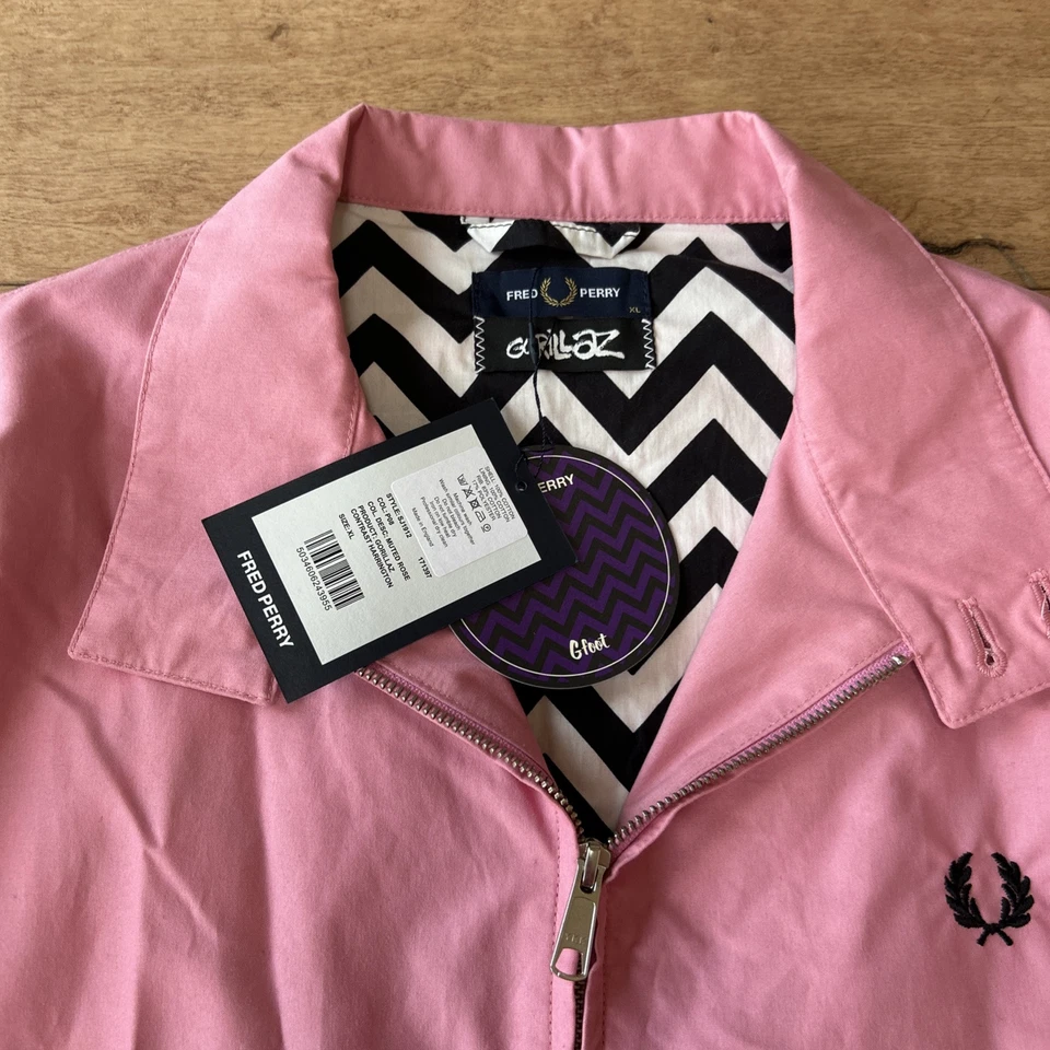 Fred Perry X Gorillaz 粉色 Harrington 夹克 XL 罕见 — 第 3/4 张图片