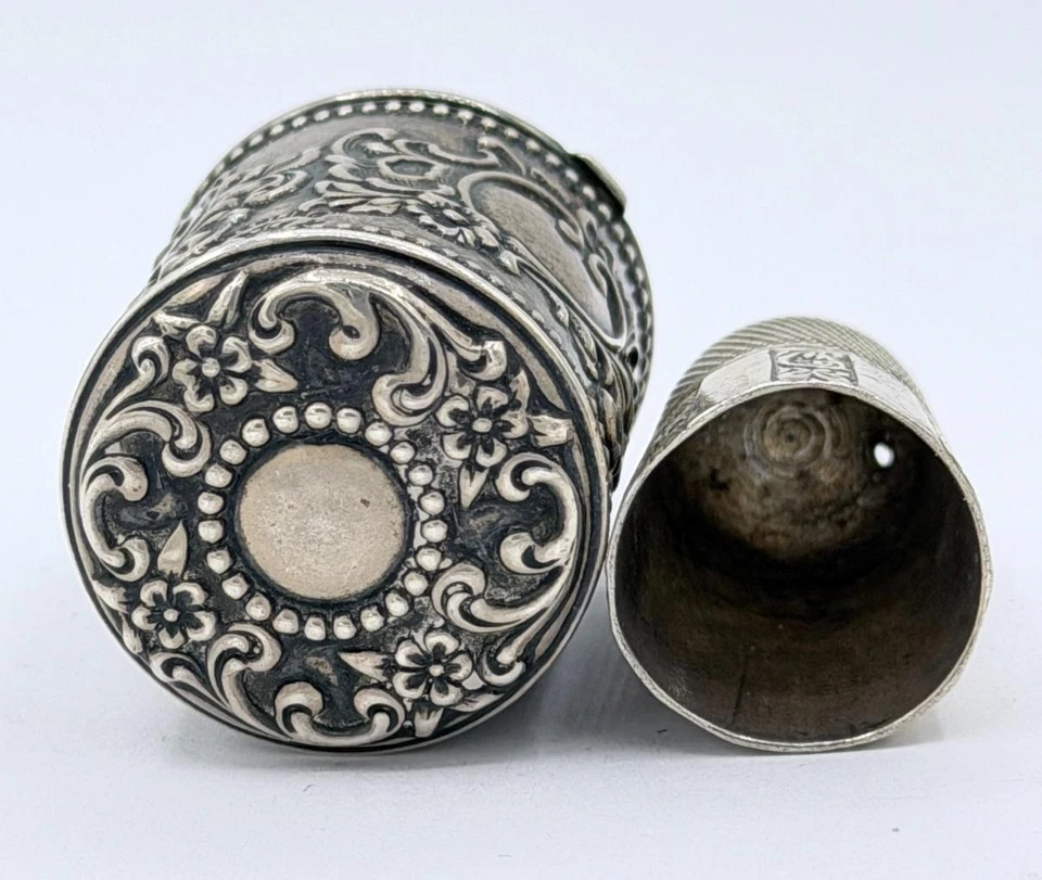 Difícil de Encontrar Antiguo Reddall Esterlina Chatelaine Dedal Soporte/Estuche con Dedal #978 Foto 3 de 4