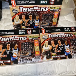 WNBA TEENYMATES SUPERSTAR COLLECTOR BOX ADVENT CALENDAR 24 Figures