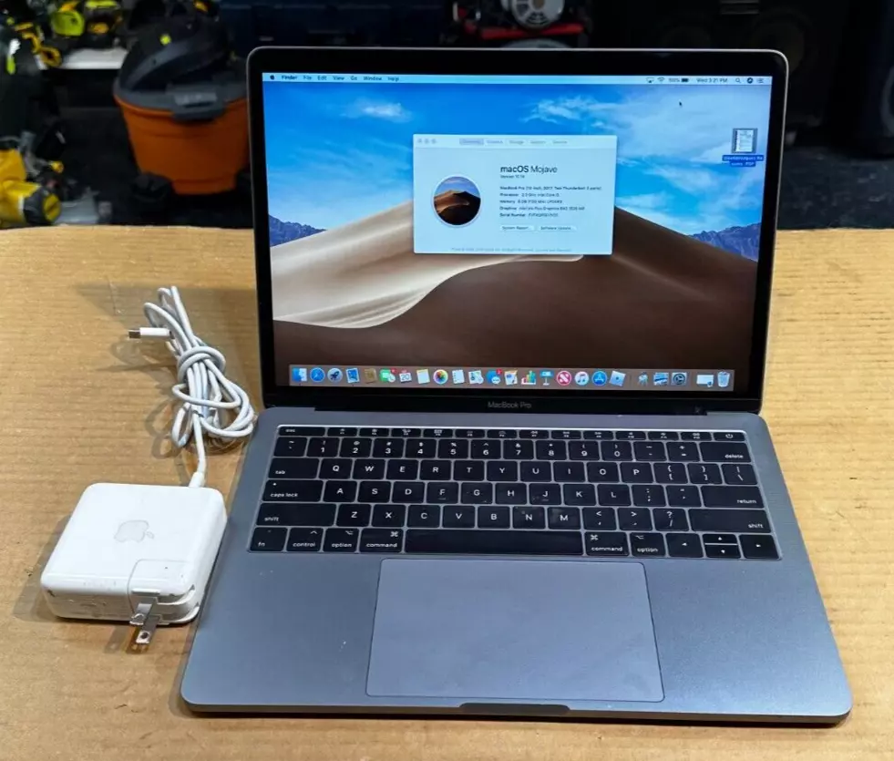 Apple MacBook Pro 13-inch 2017 Core i5 2.3Ghz, 8GB, 128GB Excellent- Space Gray