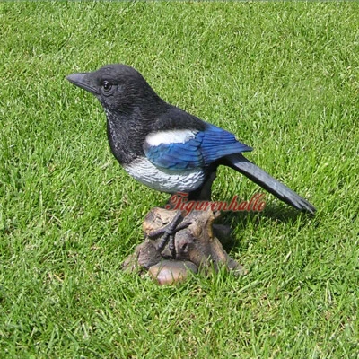 Elster Rabenvogel Vogel Figur Statue Skulptur Deko Aufstellewr Gartenfigur neu - Bild 1 von 4