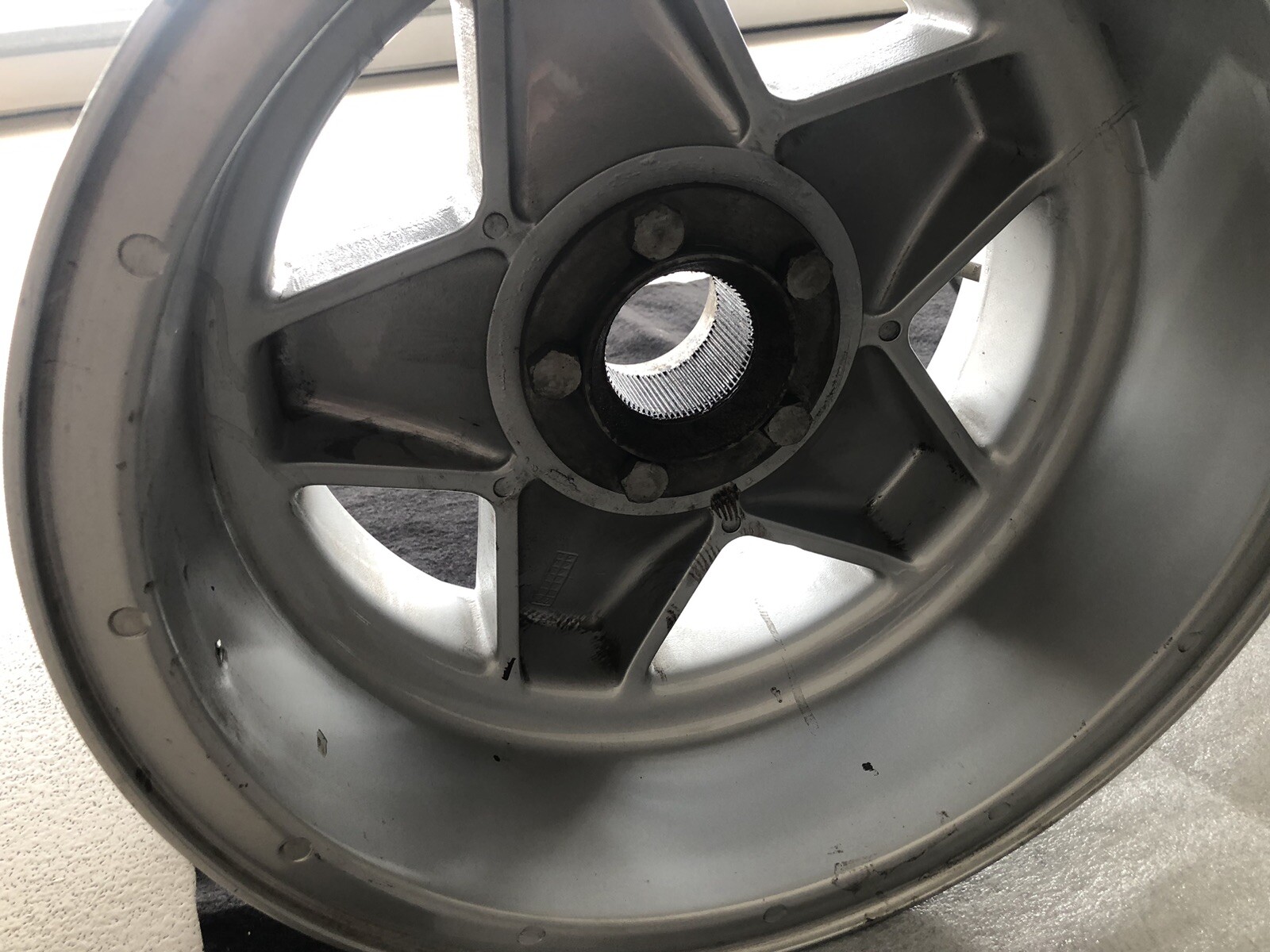Ferrari Daytona 365 GTB/4 GTS  Set of 4 Wheels With 4 Wheel Knockoff Hubs
