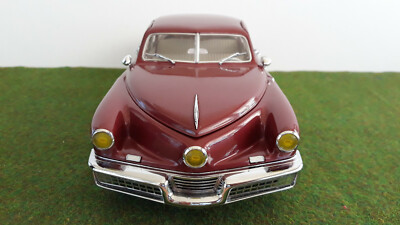 KYOSHO Tucker Torpedo レッド 1948 1/18スケール Kyosho '48 Tucker Torpedo 1:18 - Big Bill's Die Cast