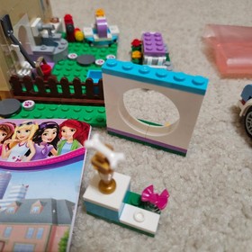 LEGO FRIENDS: Heartlake Puppy Daycare (41124) and Mia's Roadster 41091 Used