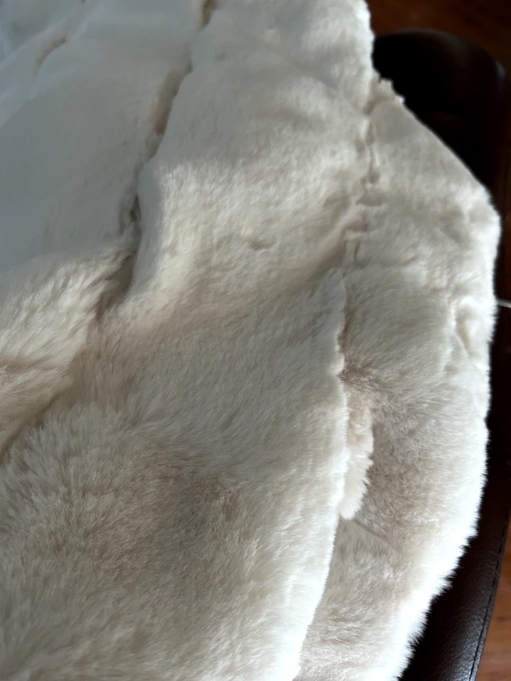 Donna Salyers Fabulous Furs Coat (100% Faux)  Ivory Posh Jacket  - Image 2 of 4