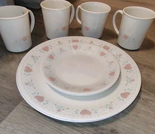 Vtg 8 PC Corelle by Corning Dinner-Dessert Plates &Tea Cups Pink 🩷 Hearts