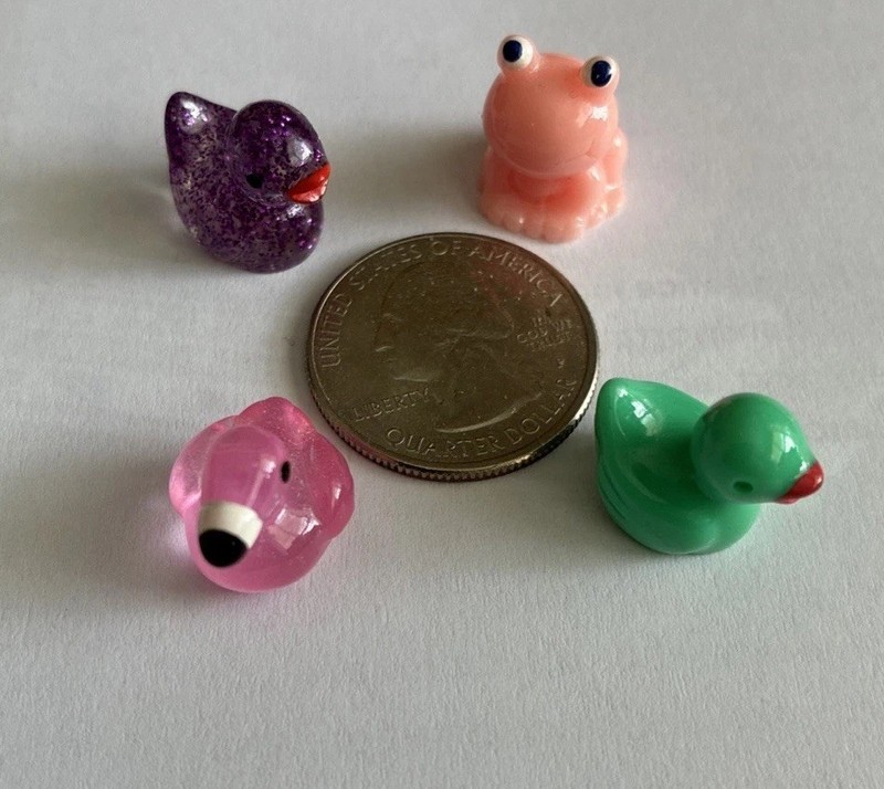 Lot of 4 Miniature Animals , Three Ducks And One Frog