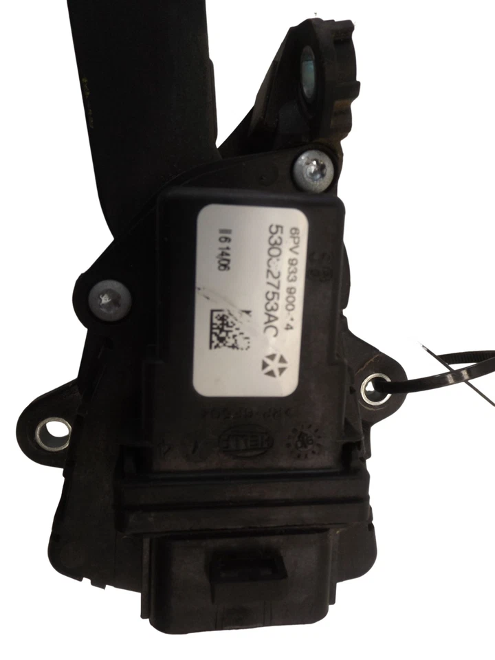 Conjunto de pedais de acelerador Dodge Ram 1500 2006-2008 usado 53032753AC FABRICANTE DE EQUIPAMENTO ORIGINAL - Imagem 2 de 4