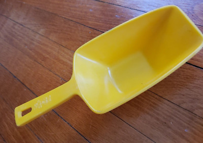 Vintage Hutzler Melamine Scoop Measuring Cup Yellow No. 120