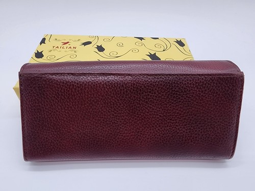 Elegante Cartera de Mujer de Cuero Marrón y Negro Tailian - Acabado Brillante, Cartera - Imagen 22 de 38