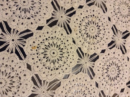 Tablecloth - Vintage Crochet, Lace, Heavy Weight - ROUND & OVAL (Asst. Sizes) - Picture 41 of 44