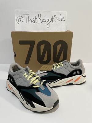 yeezy 700 wave runner sizing