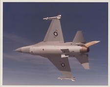 GENERAL DYNAMICS F-16 FIGHTING FALCON ORIGINAL MANUFACTURERS PHOTO 50