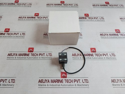 Keyence AP-31 Pressure Sensor 5100481C 12-24VDC 40V 100MA MAX - Picture 1 of 8