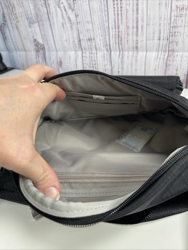 Cintura Baggallini Modern Everywhere negra Foto 4 de 4