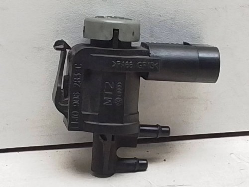 Audi A3 S3 8L 2001 Benzin 75kW Turbolader Druckwandler Magnetventil 1J0906283C