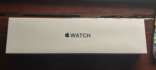 Apple Watch SE GPS 1st Gen 40mm Space Gray Aluminum Case, Navy Sports Band A2351