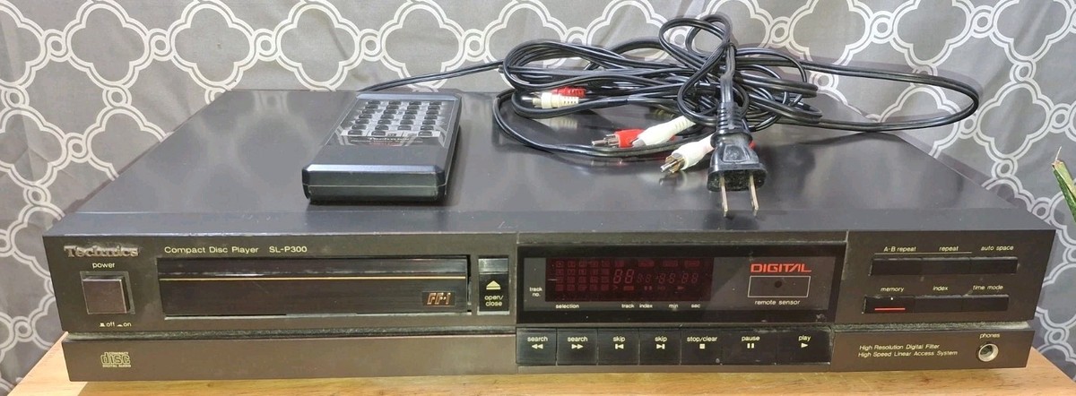 Technics SL-P300 Compact Disc Player Vintage 1986 (Tested Works