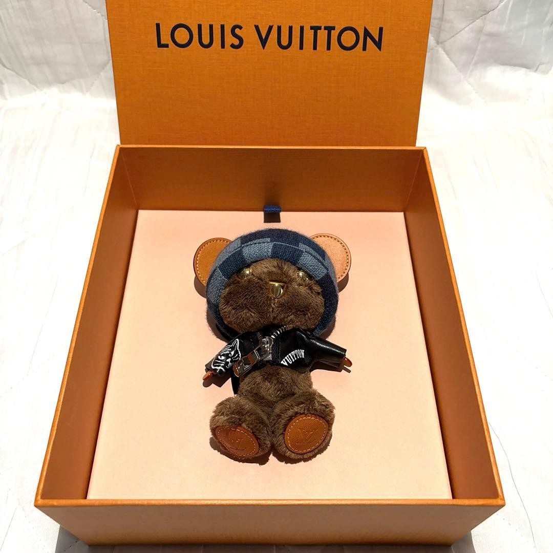 LOUIS VUITTON Louis Bear Bag Charm
