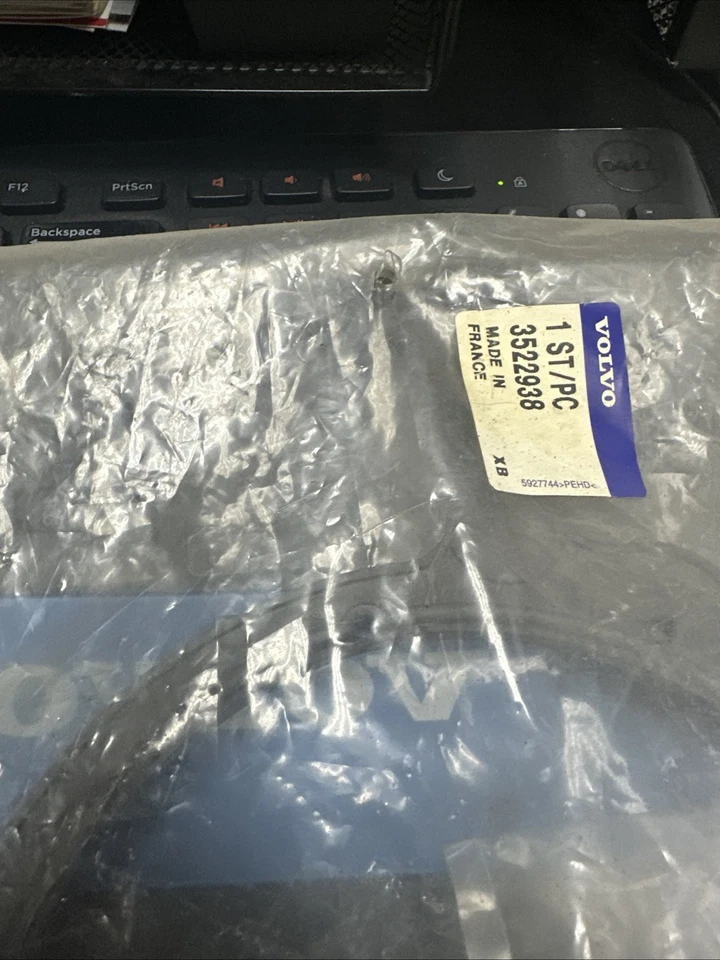 Heater Fan Motor Adaptor Plate Fits Volvo 740 760 & 940 Factory Volvo  3522938 - Image 2 of 3