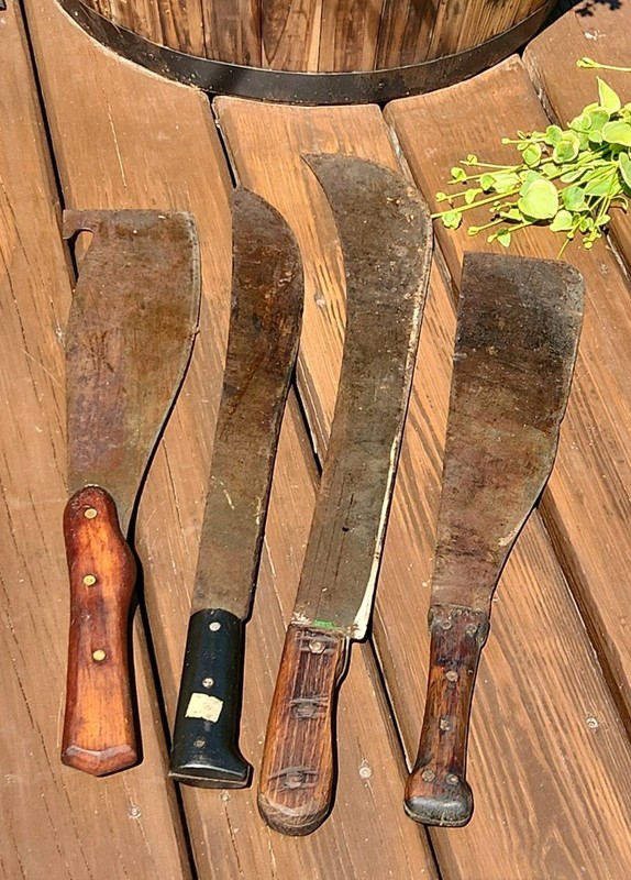 Vintage Machete Lot Of 4, Corneta, Plymouth, And Unknown Sugar Cane Machetes 