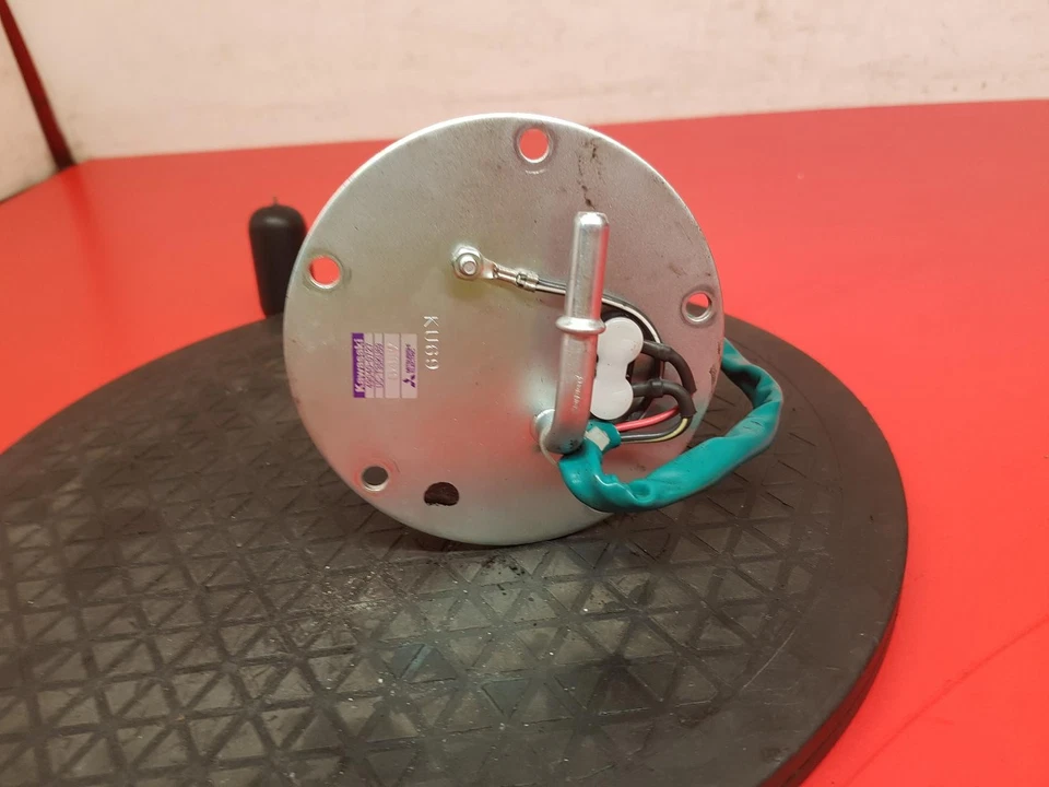 Bomba de combustible Kawasaki Z1000SX 2018 1,0 L gasolina ZRT00 490400727 Foto 3 de 4