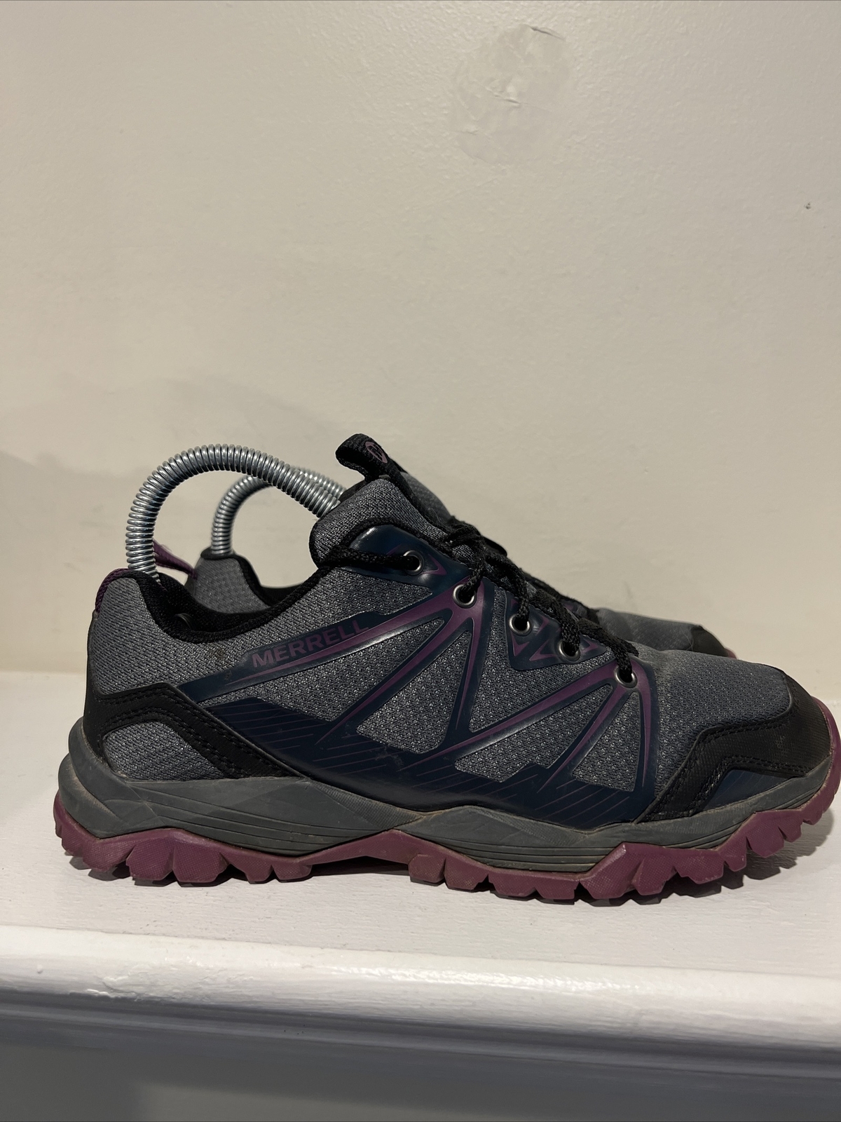 Sneakers da trekking Merrell da donna 7 viola grigie con aderenza