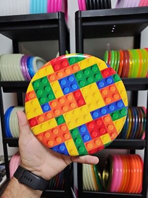 ALPAS Putt and Approach Disc Leggo in Graphic StayPut Divergent Discs 