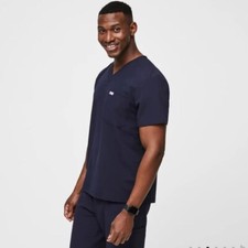 Figs Men's Navy Leon Three-Pocket Scrub Top Large
