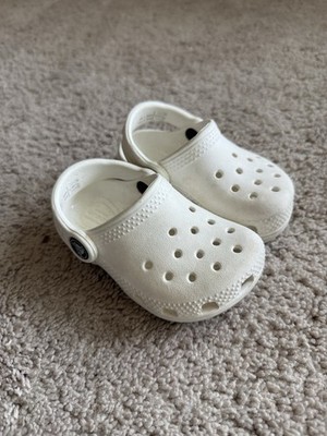 Crocs Classic Slip On Clogs White Shoes Toddler Kids Size 5 C5