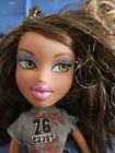 2005/2006 Yasmin Bratz Dolls Head Gamez Campire Variant With Outfits — photo 3