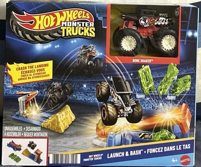Hot Wheels Monster Trucks Launch & Bash Play Set Bone Shaker Truck Mattel NIB