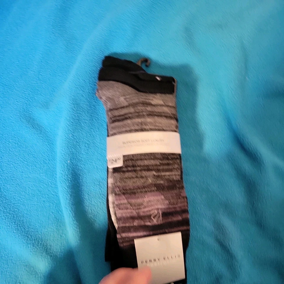 Paquete de 3 calcetines portafolio Perry Ellis para hombre nuevos con etiquetas precio de venta sugerido por el fabricante 64 USD - Juego de 3 Foto 3 de 4