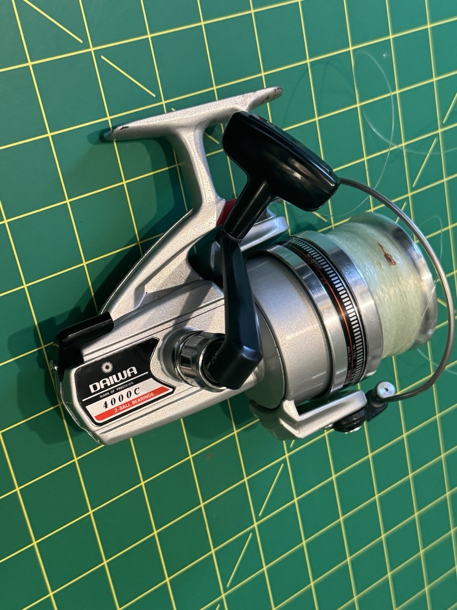 Daiwa Exist 4000-C スピンキャストリール Vintage DAIWA 4000C Spin Cast Fishing Reel | eBay