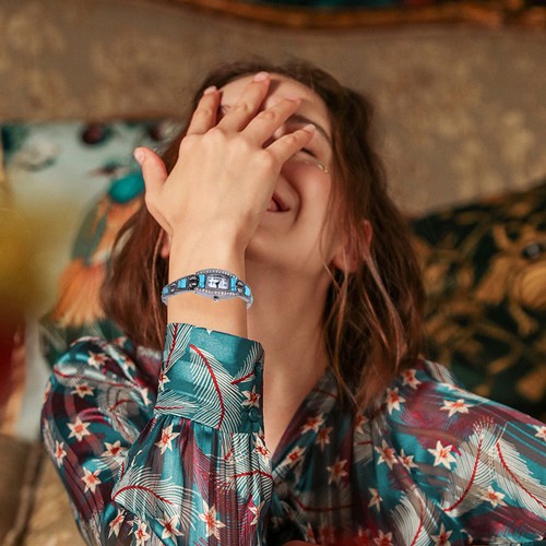 Reloj Blekon Collections Damas Cara Cuadrada Estrás Banda Turquesa Vinculada - Imagen 7 de 12