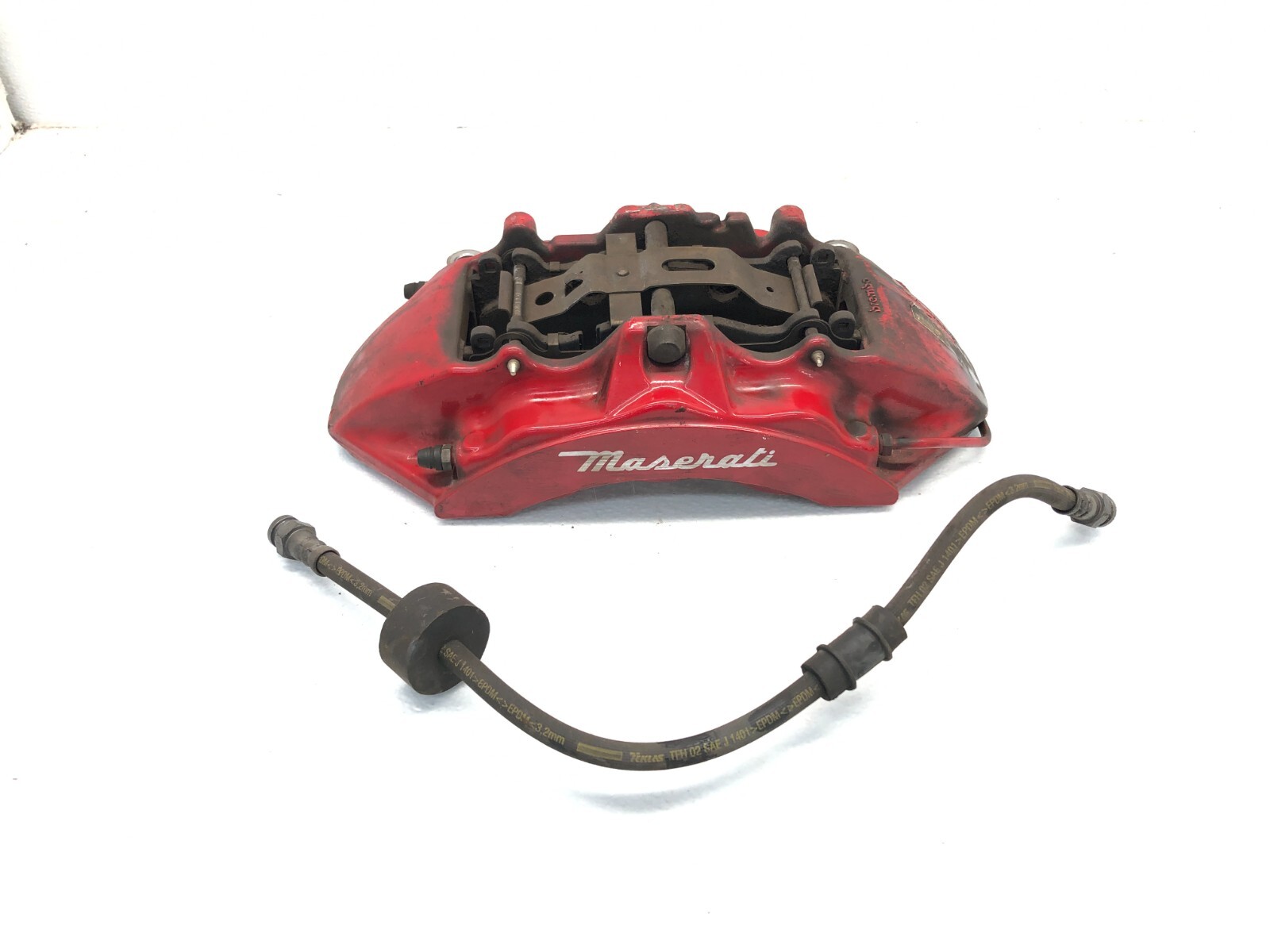 2017-2024 MASERATI LEVANTE RIGHT PASSENGER FRONT BREMBO RED BRAKE CALIPER OEM