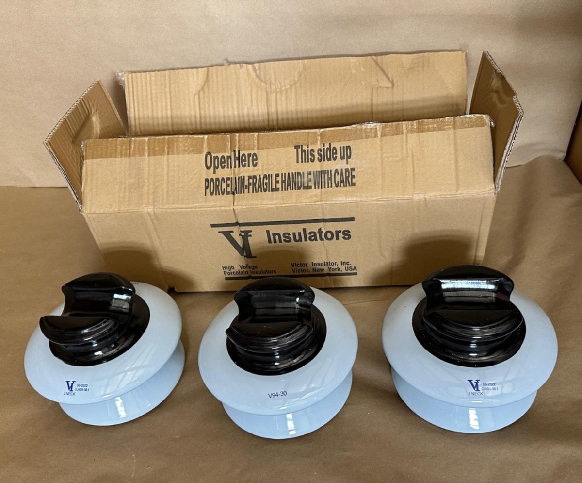 磁器-Porcelain MSI Corvina Lucera 24 in. x 48 in. Matte Porcelain Limestone Look