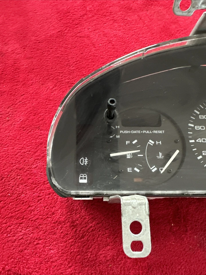 Unidad de velocímetro velocímetro Mazda 323 F 1.9i 16V Bg/bw BS40119050 envío inmediato - Imagen 2 de 4