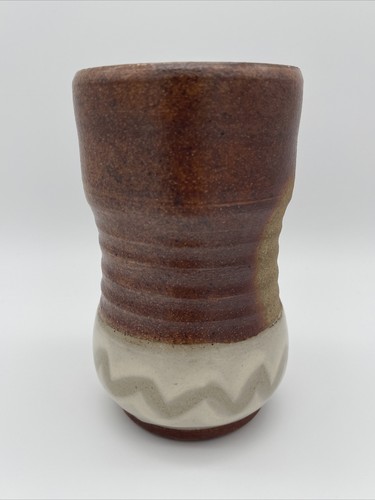 Toshiko Takaezu (1922-2011) - MCM Glazed Stoneware Vase - Picture 1 of 7