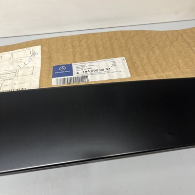 Mercedes-Benz Ml W164 B Pillar Outer Cover Front Left Door 