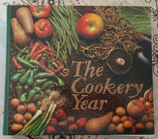 The Cookery Year Book Readers Digest 1974 Hardback - Excellent Condition
