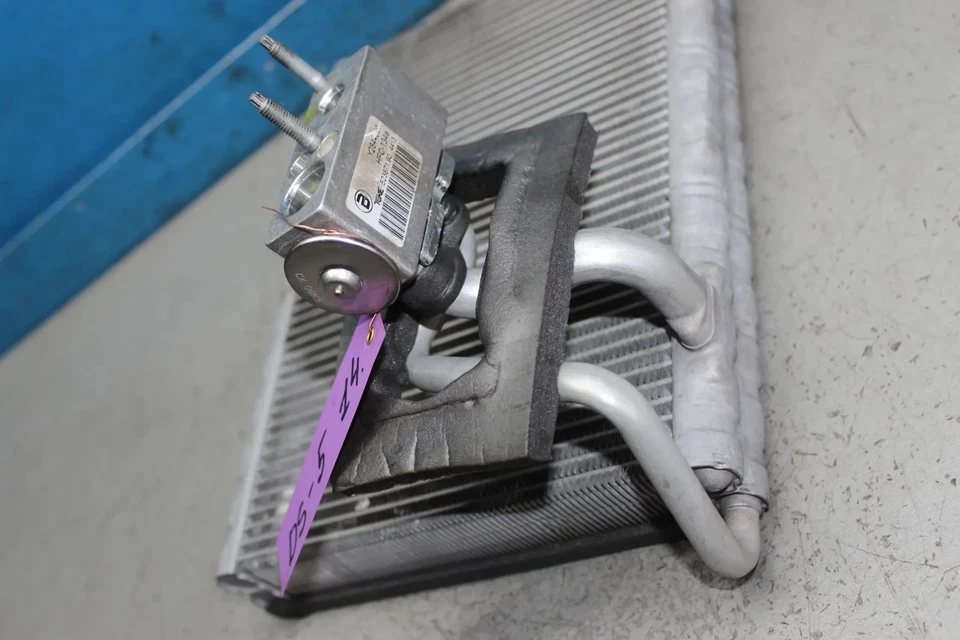 Klimaverdampfer mit Expansionsventil S3724006 Y2844001 Citroen DS5 Bj.14 - Bild 3 von 4