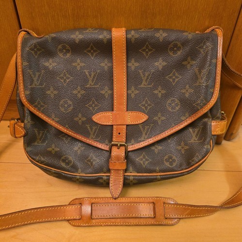 LOUIS VUITTON Saumur 30 Shoulder Bag Made in France