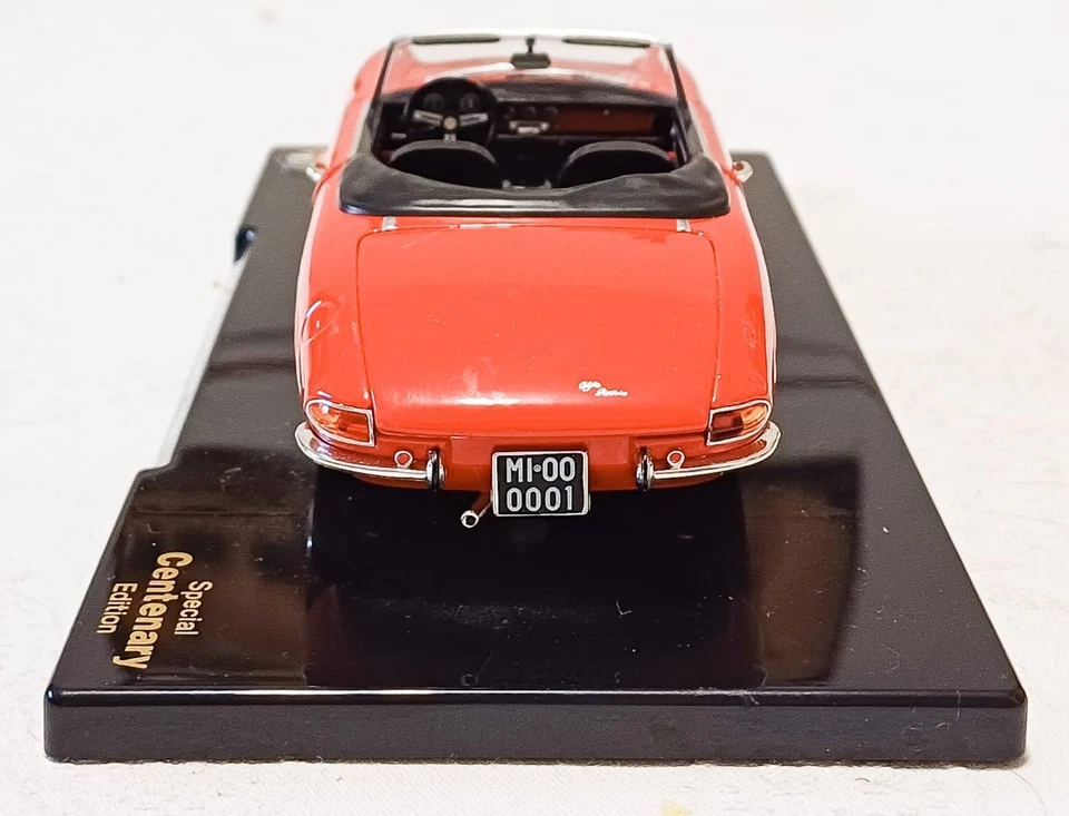 Leo Models Alfa Romeo 1600 Spider "Duetto" 1966. Scala 1/24. Come nuova - Immagine 4 di 4