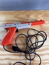 Nintendo Zapper Gun Game Controller 1985 Entertainment System NES Tested NES 005
