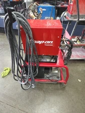 Snap on welder machine. Snap on ya22355 Squeeze type resistance spot welder